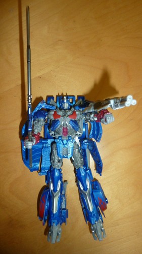 Transformer optimus prime - optimus,