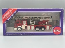 Siku 3433 Feuerwehrdrehleiter