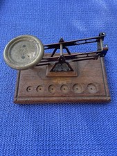 Waage antik restaurierungsbedürftig 