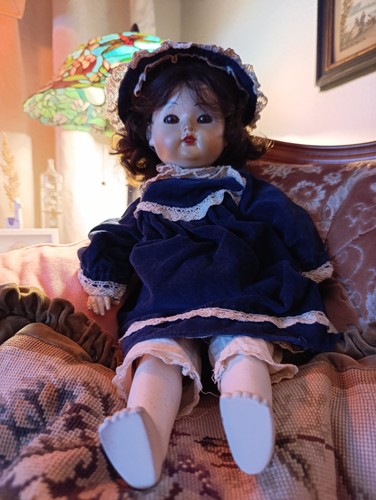 Porzellankopfpuppe puppe - puppe, um