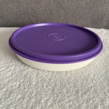Tupperware flache Servierschale mit lila Deckel 1262 
