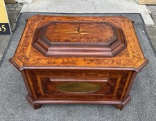 Zunfttruhe Holztruhe Barock