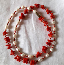 Schöne Halskette echte