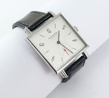 NOMOS Tetra Neomatik Weiß 33mm Ref. 421 mit Box