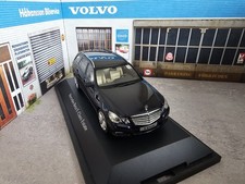 Schuco 1/43 Mercedes E-Klasse W212 T Modell Tansanit Blau.