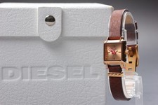 [ Fast neuwertig verpackt]