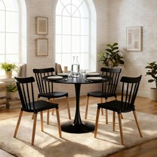 Essgruppe mit 4 Stühlen