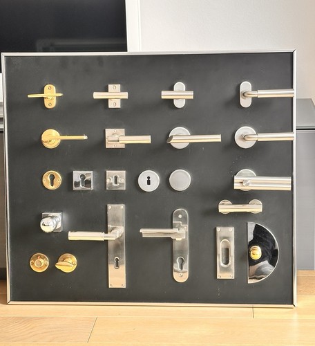 Displaywand türgriffe walter - displaywand,