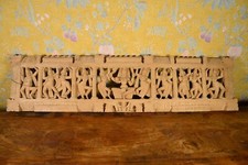 Holzschnitzerei Relief Asien