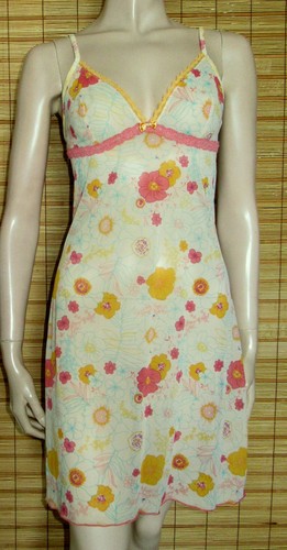 Bunt gemustertes unterkleid - bunt,