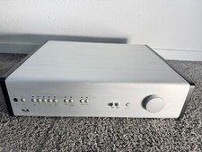 T+A T + A PA 1000 E Vollverstärker in silber-schwarz aus Demo