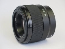?  SONY SEL 50F18F FE 50MM F1.8 Objektiv ?