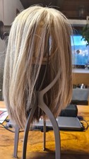 Damen perücke in Blond. Marke von Belle Madame Nagelneu 