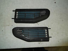 VW BUS T3 Lüftungsdüsen, Luftausströmer Türen vorn, 1 Paar, schwarz, r+l, LLE