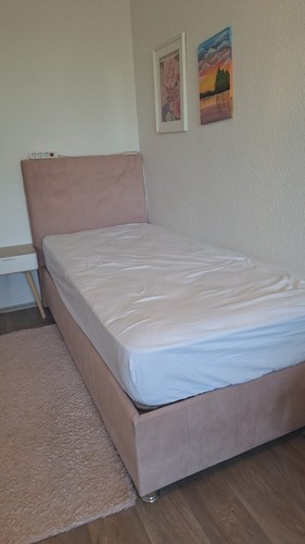 Ein bett verkauf - ein,