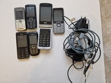 6x Handy + Kabel Sammlung