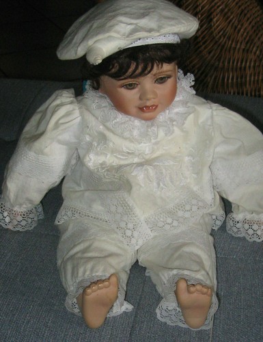 Porzellan puppe mit spieluhr - puppe,