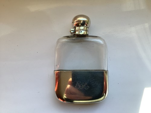 Antiker flachmann aus massivem - flachmann,