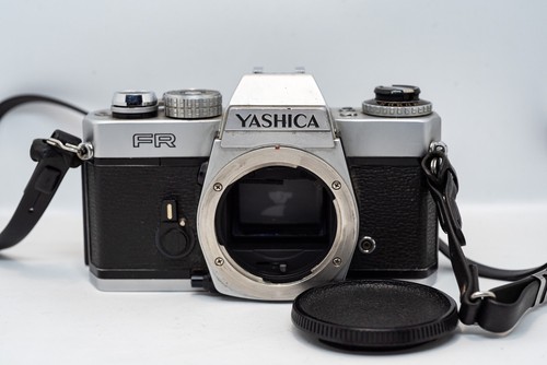 Yashica slr analoge - yashica,