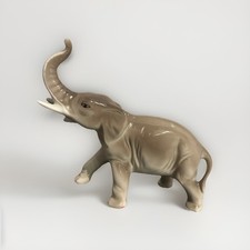Vintage Porzellan Elefant –
