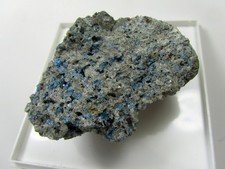 F89   Hauyn, Titanit, Pyroxen in Sanidin, Fo. In den Dellen/Eifel