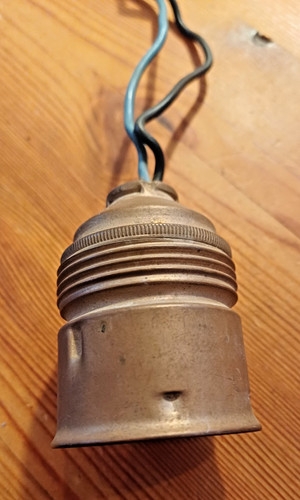 Lampenfassung messing 27 - ,