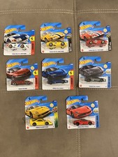 8 x Ferrari Hot Wheels  -