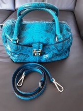 Boss Damentaschen,gebraucht , sehr selten getragen, türkisblau farbe