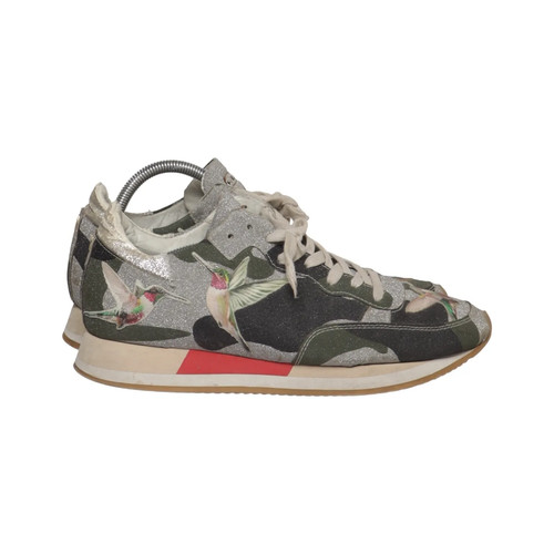 Philippe model - philippe,