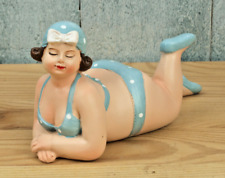 Mollige Deko Figur Badenixe