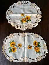 Tischdecke Deckchen SET Rund 40 cm + Oval 44 x 28 cm Sonnenblumen bestickt 