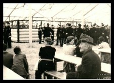 Foto, WK2, Feuerwehr? im Zelt beim Oktoberfest, 5026-1017