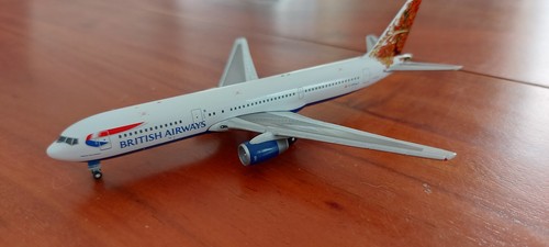 Flugzeugmodell boeing 767 300 - flugzeugmodell,
