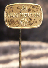 NIEDERLANDE seit 1836: VAN HOUTEN, Kakao und Schokolade, ANSTECKNADEL KRONE LOGO