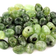 handpolierte Prehnit grün