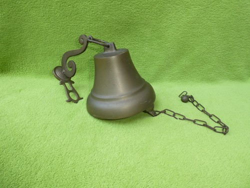 Alte wandglocke glocke - glocke, messing