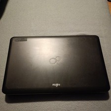 Fujitsu-Siemens Lifebook A512