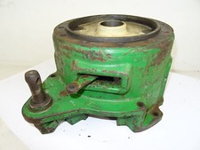 Bremsgehäuse rechts 2049 411