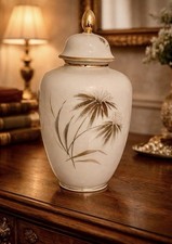 Vintage Vase mit Goldrand