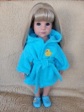 Handgemachte Puppenkleidung