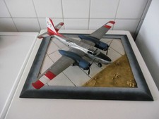 MODELL FLUGZEUG 1 : 144 DOUGLAS A - 26 INVADER UMGEBAUT ZUM FEUERLÖSCHFLUGZEUG