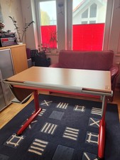 Kinderschreibtisch der Firma