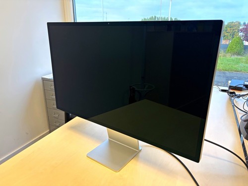 Apple studio display - studio,