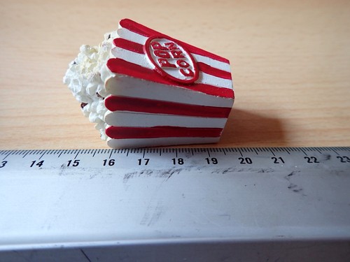 Dekofigur polyresin popcorn - polyresin,