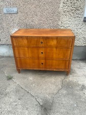 Biedermeierkommode in Kirschbaum um 1830