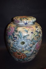 Porzellan Deckelvase, China