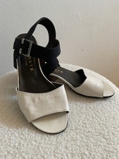 Brunate Leder Riemchen Sandale