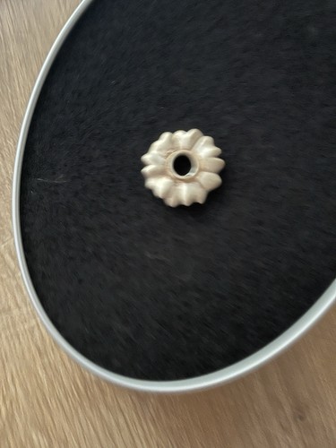 Ring ding charm - blume, weiß