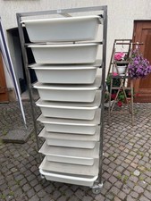 Zutatenwagen mit Abdeckungen