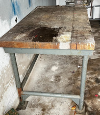 Alte Werkbank Vollholz, Schublade, Schraubstock